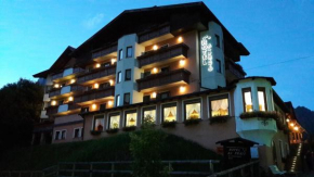 Отель Hotel Al Prato  Тонадико